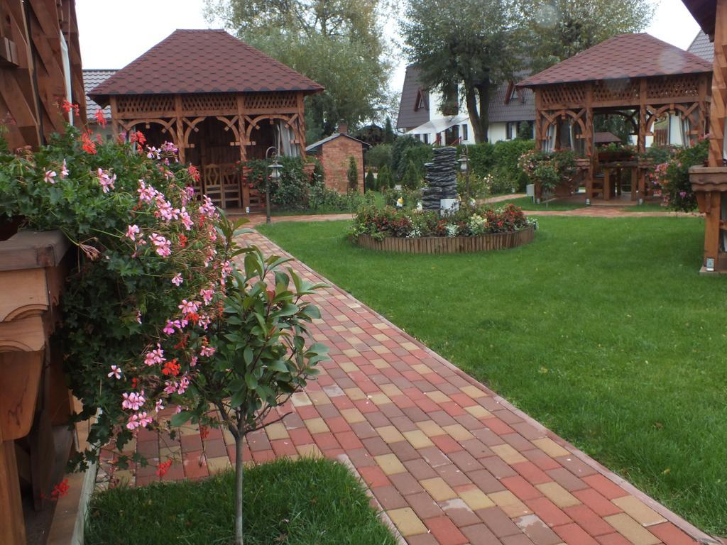 Pensiunea Cabana Soimul Comanesti  Exterior photo